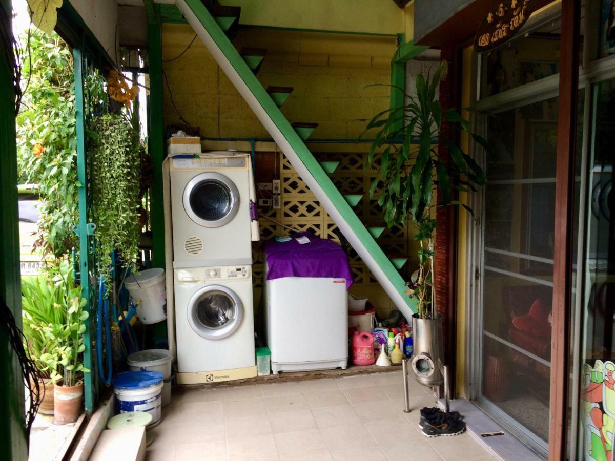 Pee Homestay Lopburi Ban Tha Krayang エクステリア 写真